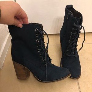 Heeled booties